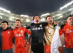 亚博体育APP-包含重磅！今夜曼联备战意甲山东泰山转会期绝杀压哨，浙江队加时末段远射贴柱的词条